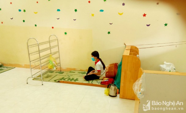 bna_mot_hoc_sinh_o_khu_cach_ly_tap_trung_anh__nvcc7683089_2392021.jpg