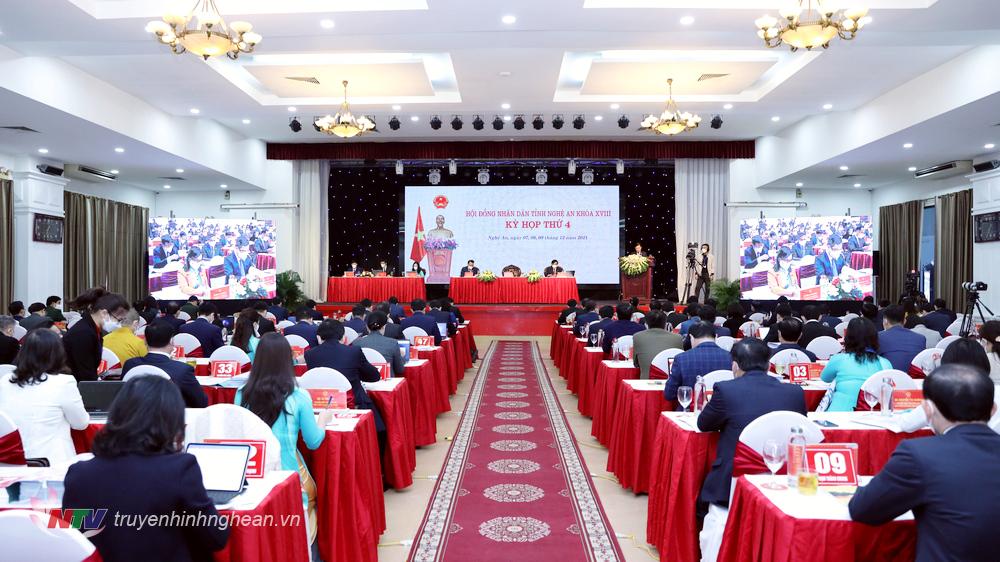 hoi_dong_-_toan_canh_1_20211207074737.jpg