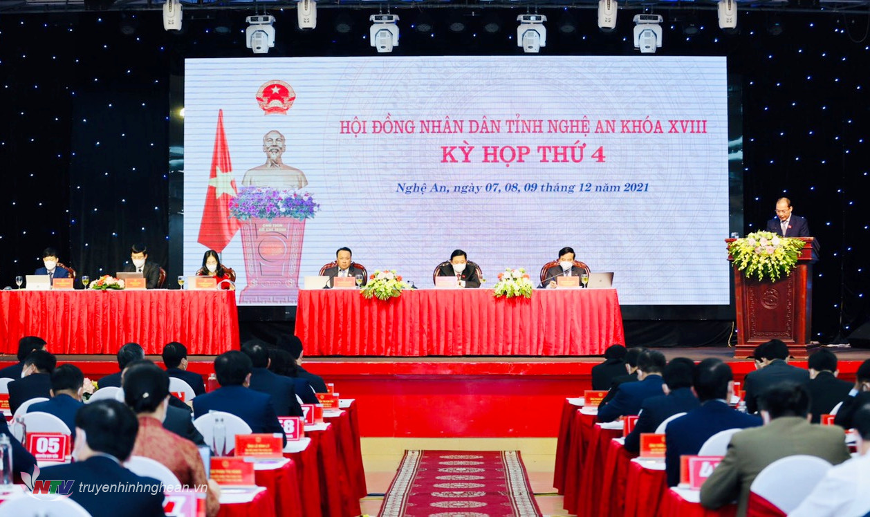 hoi_dong_10_20211208080556.jpg
