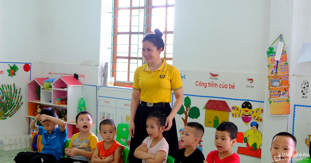 Nghệ An thông qua Nghị quyết phê duyệt bổ sung 2.820 biên chế giáo viên năm học 2022