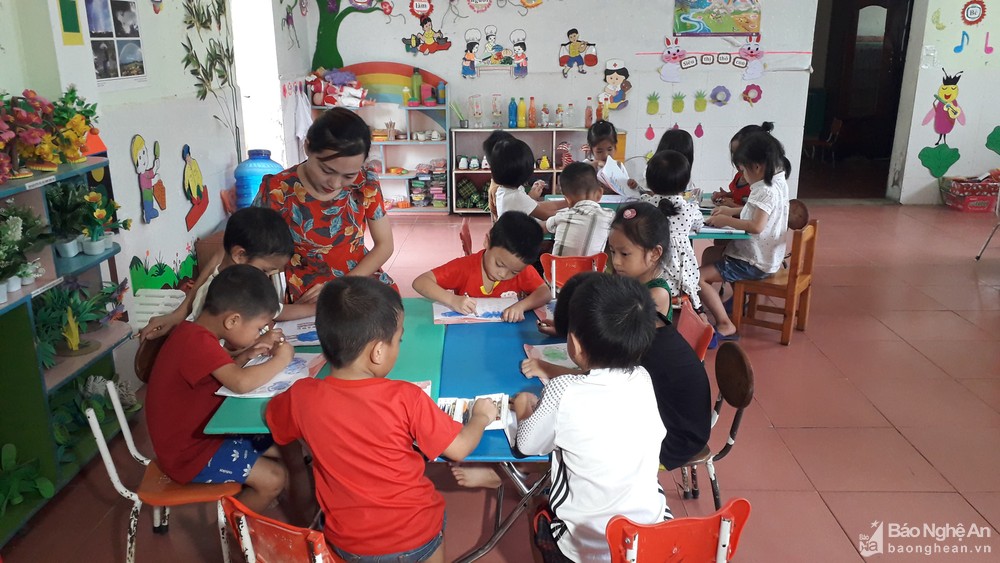 bna_gio_hoc_ve_cua_co_tro_truong_mam_non_xa_nghi_dong__anh_thu_hien2432979_1352020.jpg