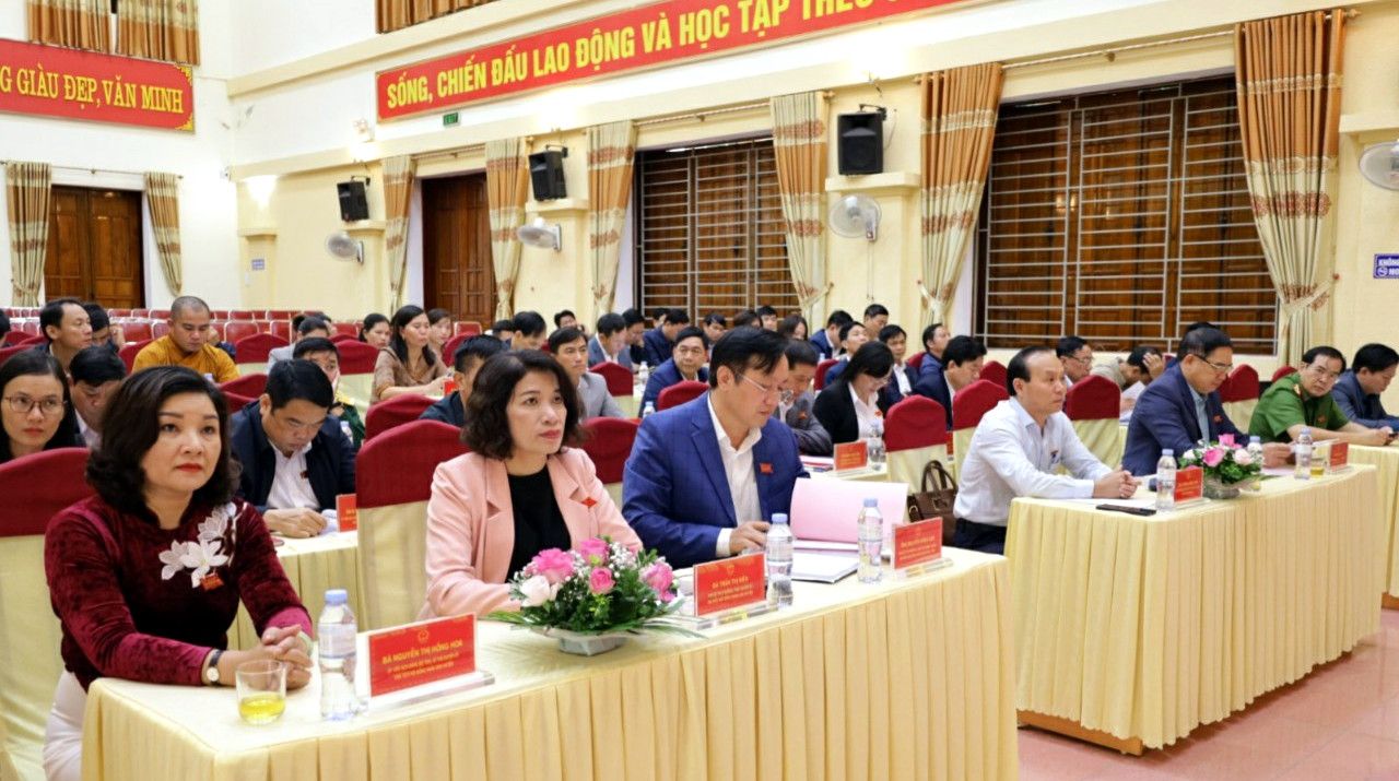 cac-dc-dai-bieu-ve-tham-du-ky-hop.jpg