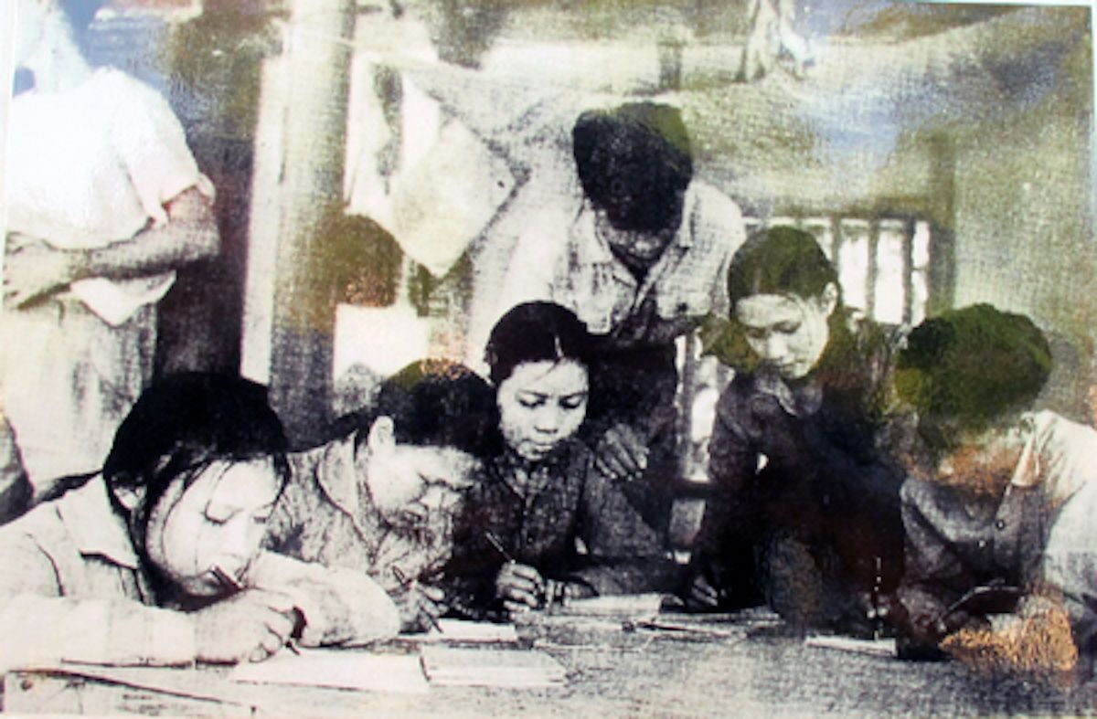 10--gio-giai-lao-cua-tnxp-tren-toa-do-lua-truong-bon-nhung-nam-khang-chien-chong-my.jpg