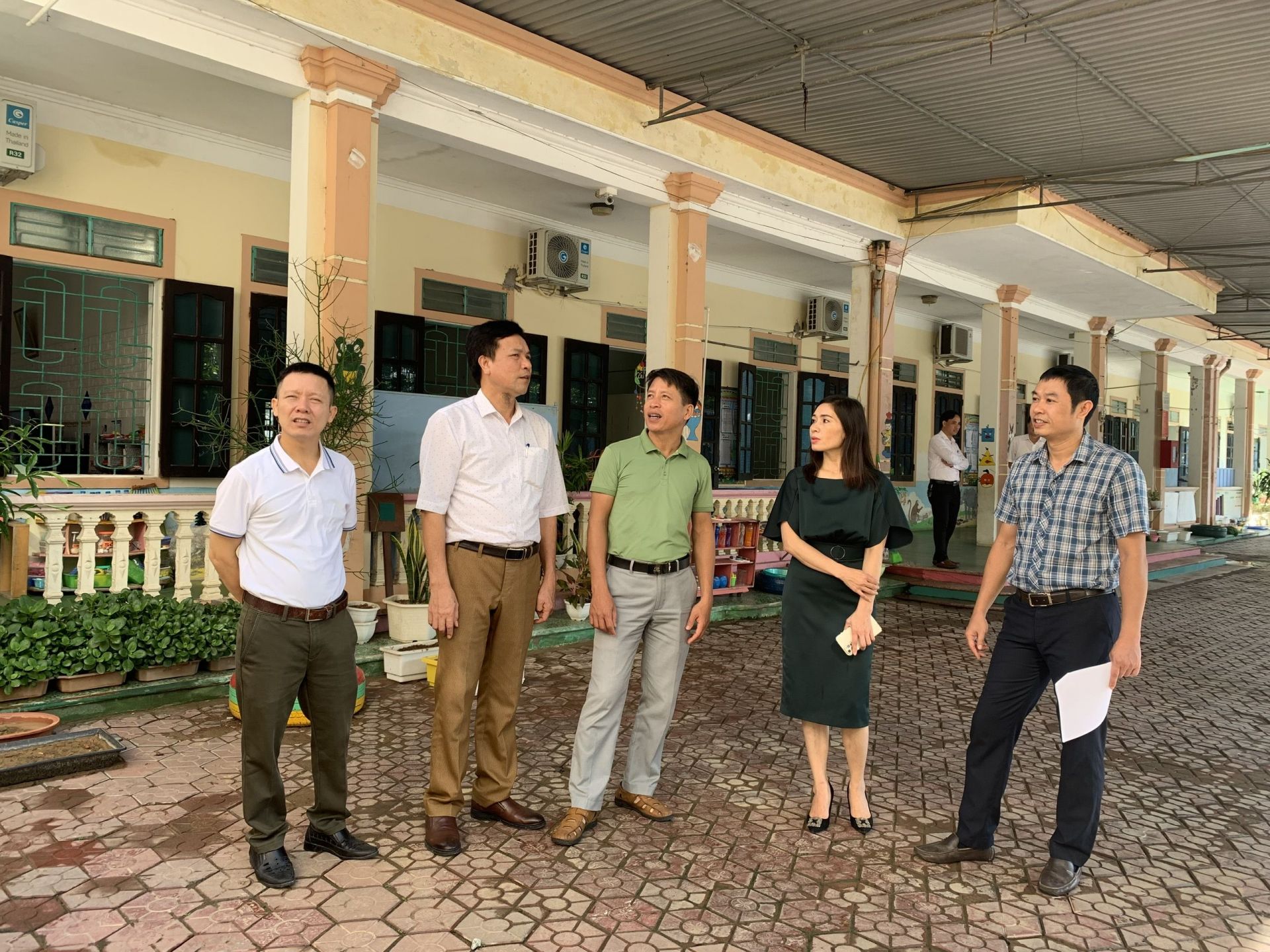 giam-sat-tai-truong-mam-non-nghi-kim.jpg