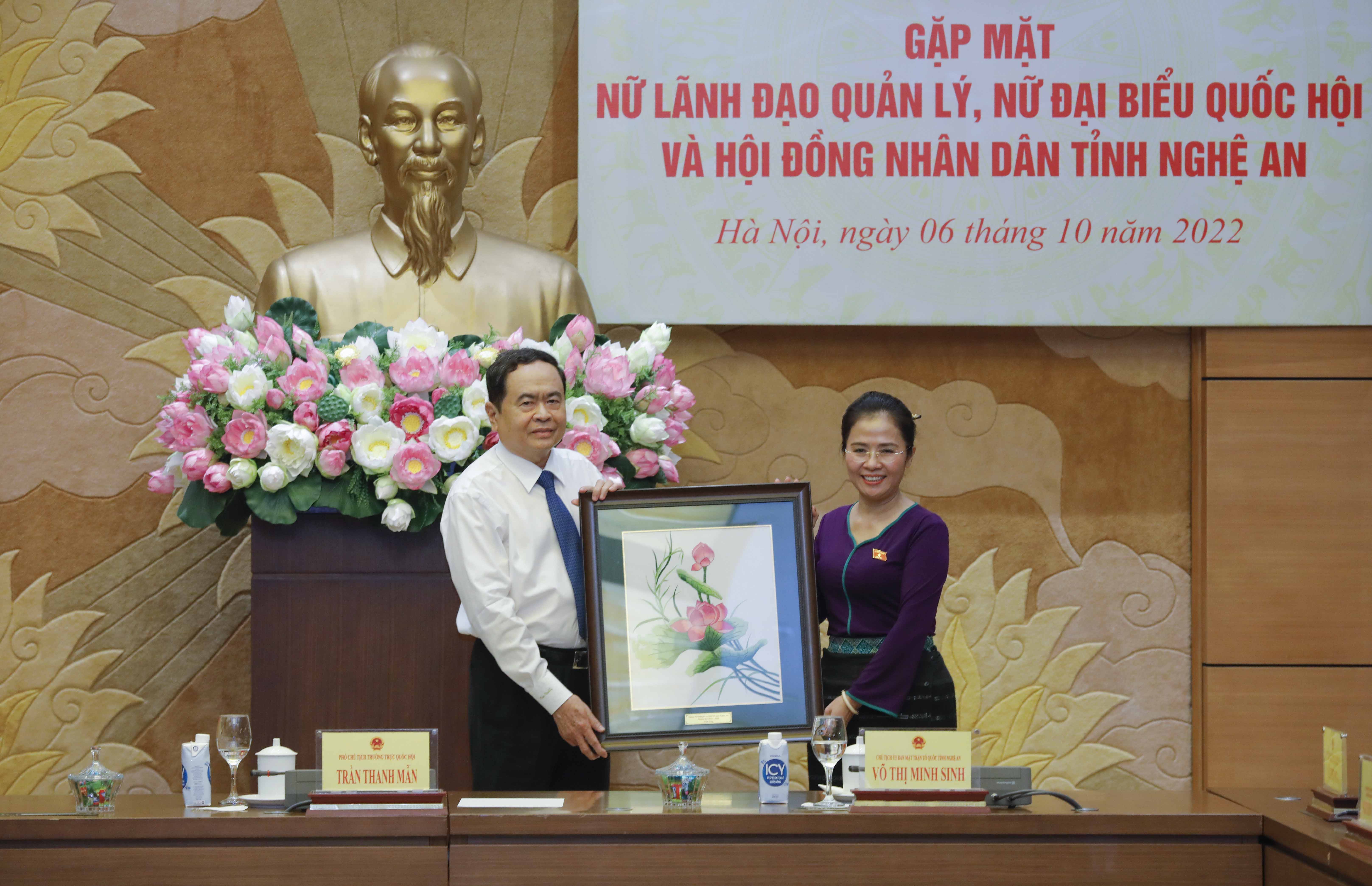 pho-chu-tich-thuong-truc-quoc-ho-1665057906355.jpg