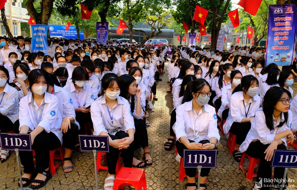 bna-nam-nay-hoc-phi-se-tang-o-mot-so-bac-hoc-trong-do-co-bac-thpt-anh-my-ha-2263.jpg