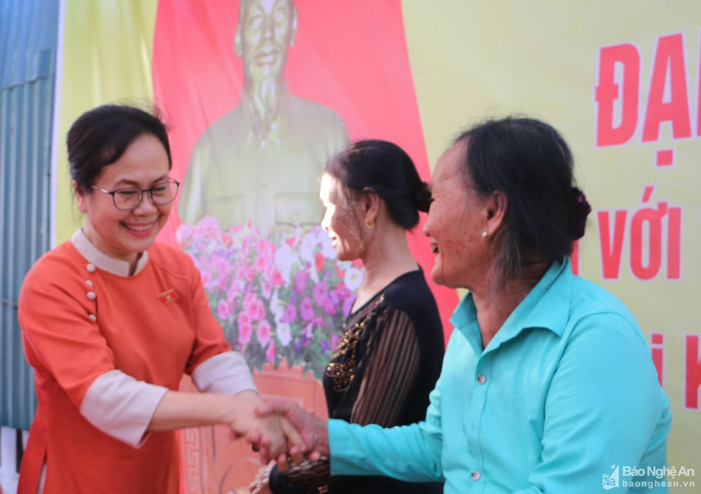 bna-anh-4-4951--n1.jpg