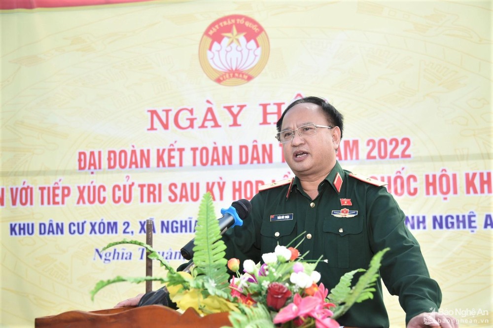bna-thieu-tuong-tran-duc-thuan-9675.jpg