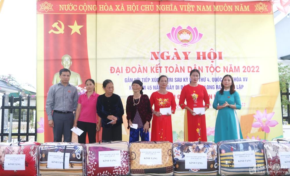 bna-trao-qau-ho-ngheo-4377.jpg