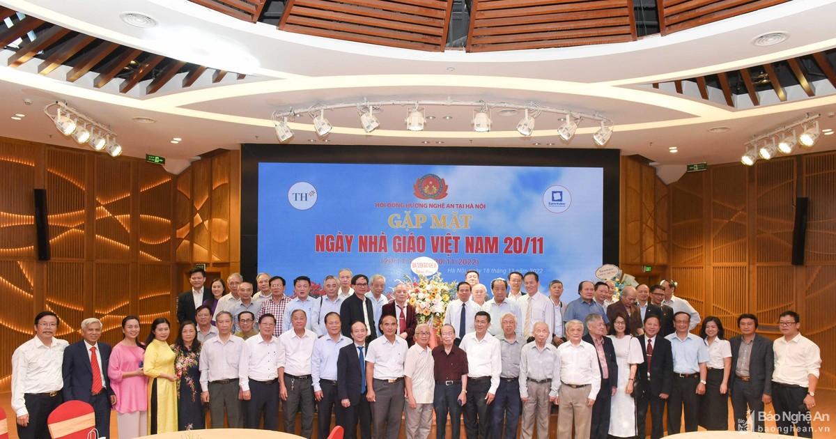 Hội đồng hương Nghệ An tại Hà Nội gặp mặt nhân ngày Nhà giáo Việt Nam