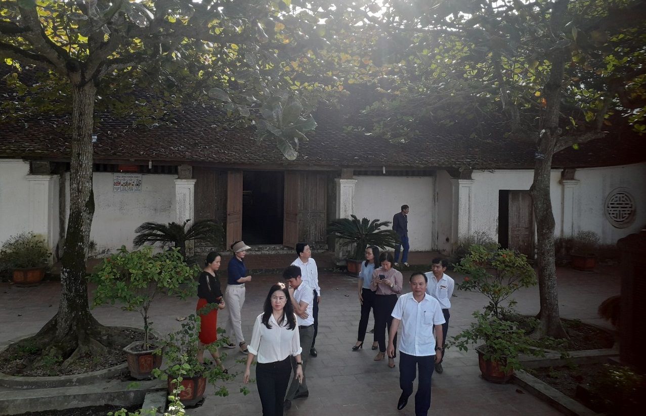 khao-sat-thuc-te-tai-di-tich-dinh-hoanh-son.jpg