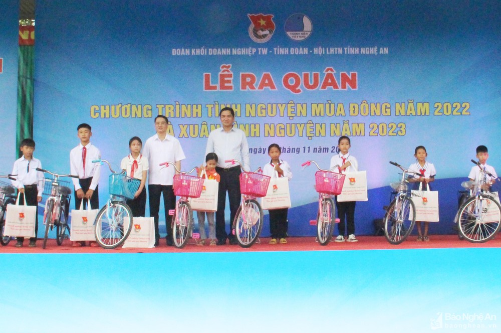 bna-ra-quan2-tquynh-2326.jpg