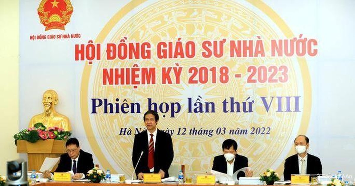 1 trong 3 giáo sư trẻ nhất mới được phong hàm là giáo viên người Nghệ An