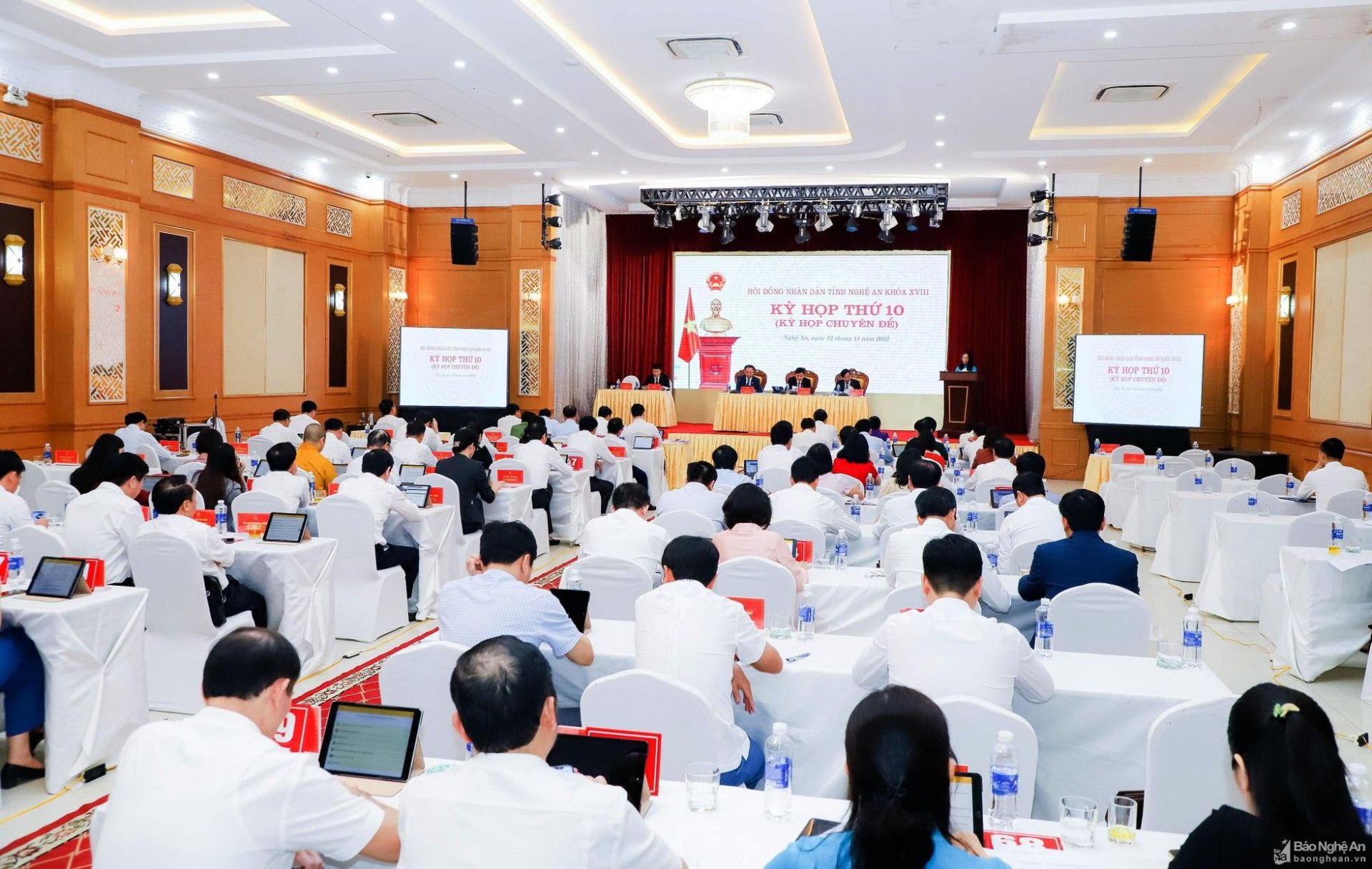 bna-toan-canh-ky-hop-thu-10-hdnd-tinh-nghe-an-khoa-xviii-9303.jpg
