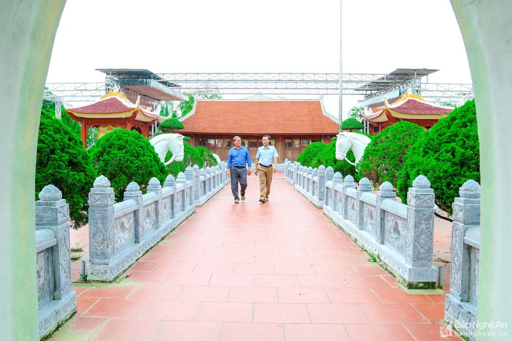 bna-4-ho-xuan-huong-anh-dinh-tuyen-8749.jpg