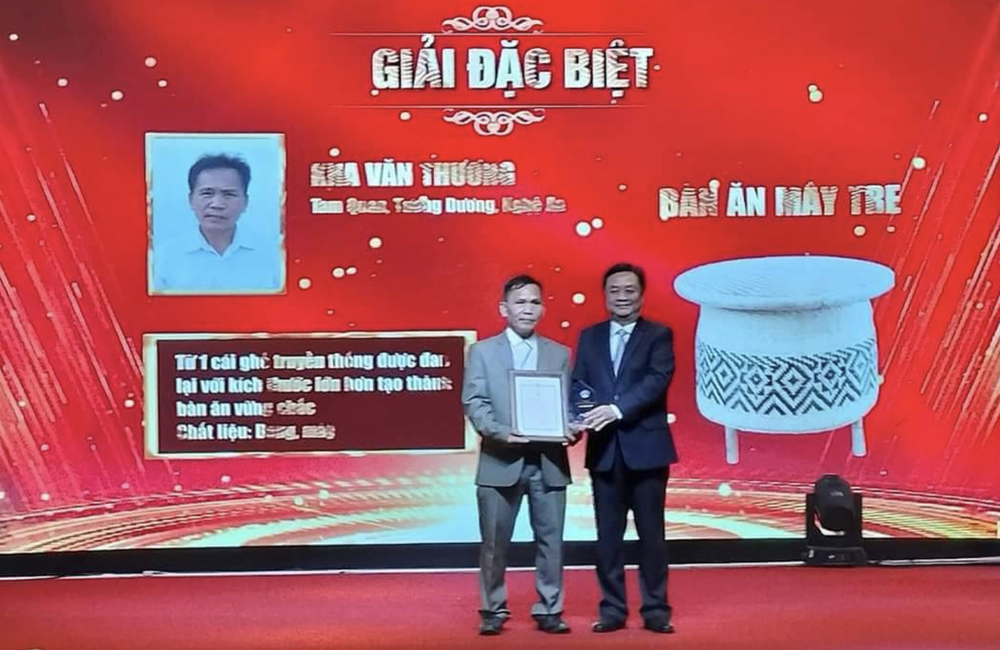 ong-kha-van-thuong-nhan-giai-dac-biet-97.png