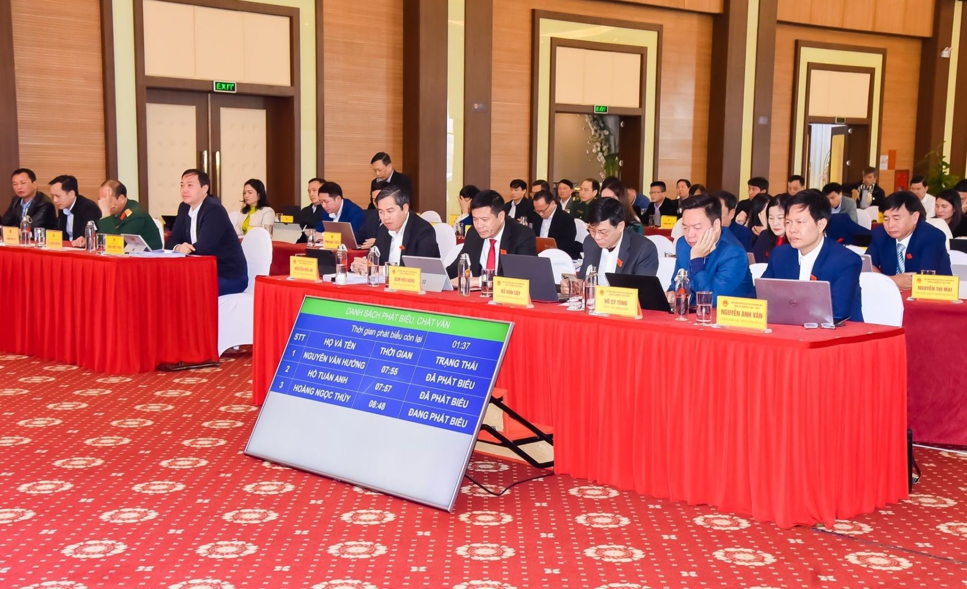 bna-ky-hop-khong-giay-anh-thanh-le-8977.jpg