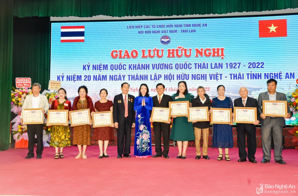 bna-hoi-lien-hiep-tang-anh-thanh-le-9468.jpg