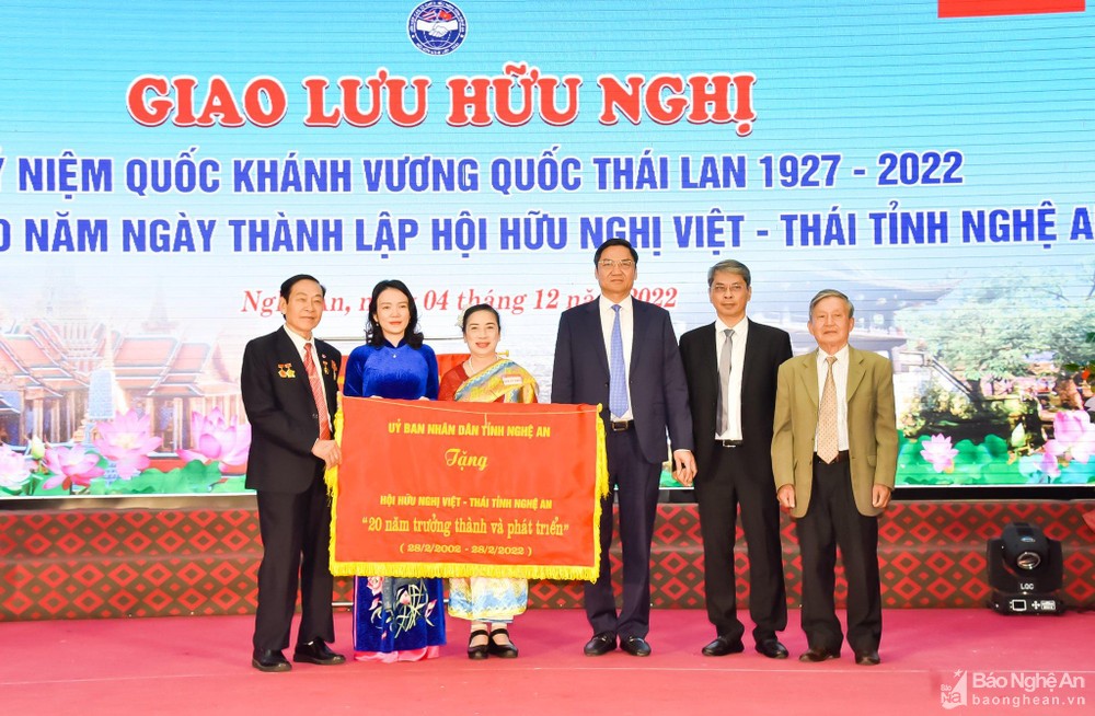 bna-trao-truong-anh-thanh-le-6516--n1.jpg