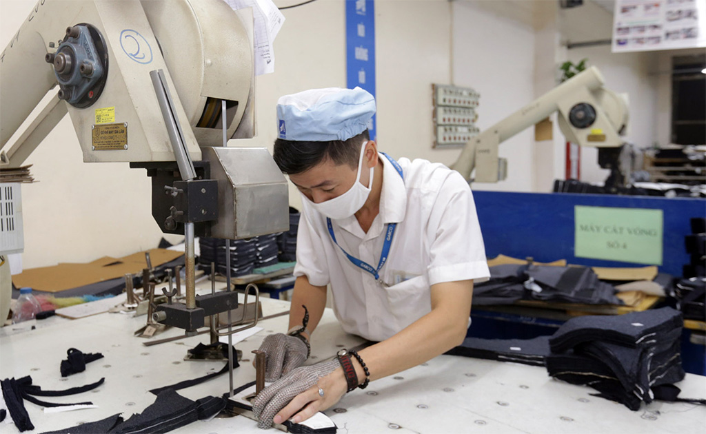 Ủy ban Thường vụ Quốc hội quyết nghị nâng trần giờ làm thêm: Một nghị quyết kịp thời, trách nhiệm