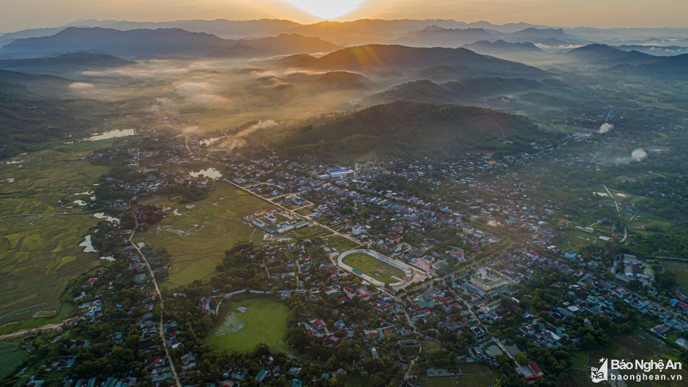 bna_1_thi_tran_que_phong_1_ngay_moi2053044_91020219974919_3032022.jpg