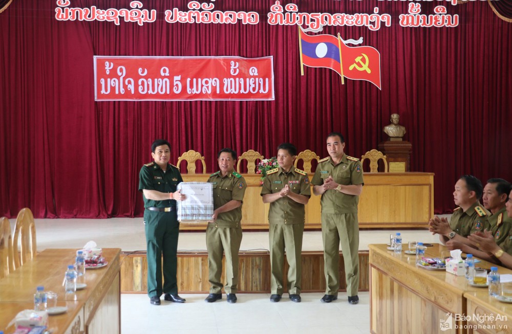 bna_bch_bo_doi_bien_phong_tinh_nghe_an_chuc_tet_cong_an_tinh_hua_phan6451626_642022.jpg