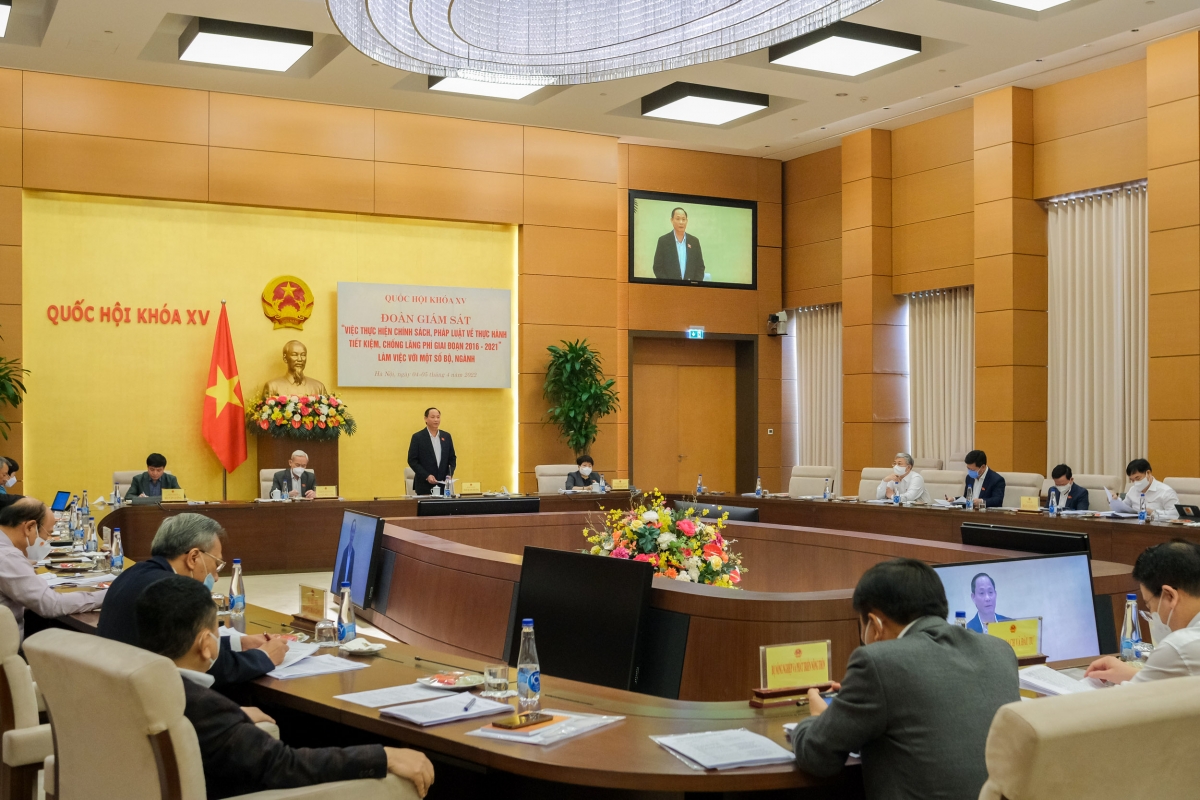 giam_sat_chong_lang_phi_20220407072450--n1.jpg