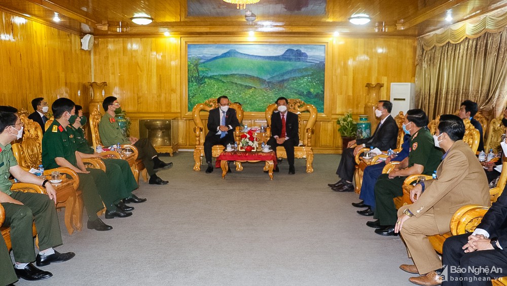 bna_tinh-nghe-an-tham-chuc-tet-co-truyen-bunpimay-tai-lao-hinh-anh-2.jpg