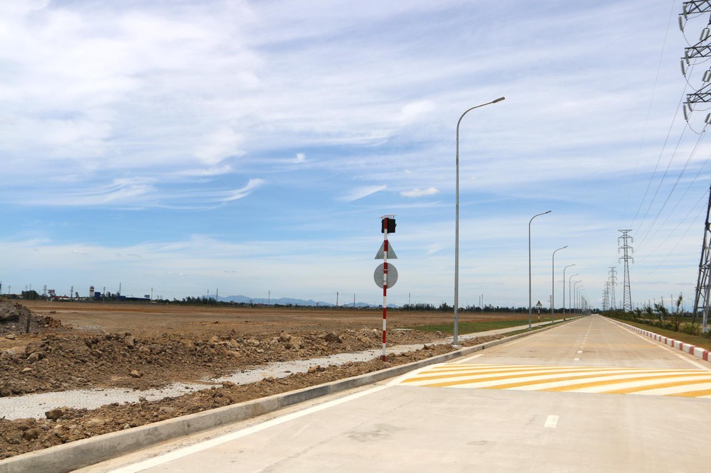 mat-bang-kcn-hamejai-nghi-loc-giai-doan-1-da-duoc-dau-tu-co-ban-va-dang-trong-cho-nha-dau-tu-thu-cap-2838.jpg