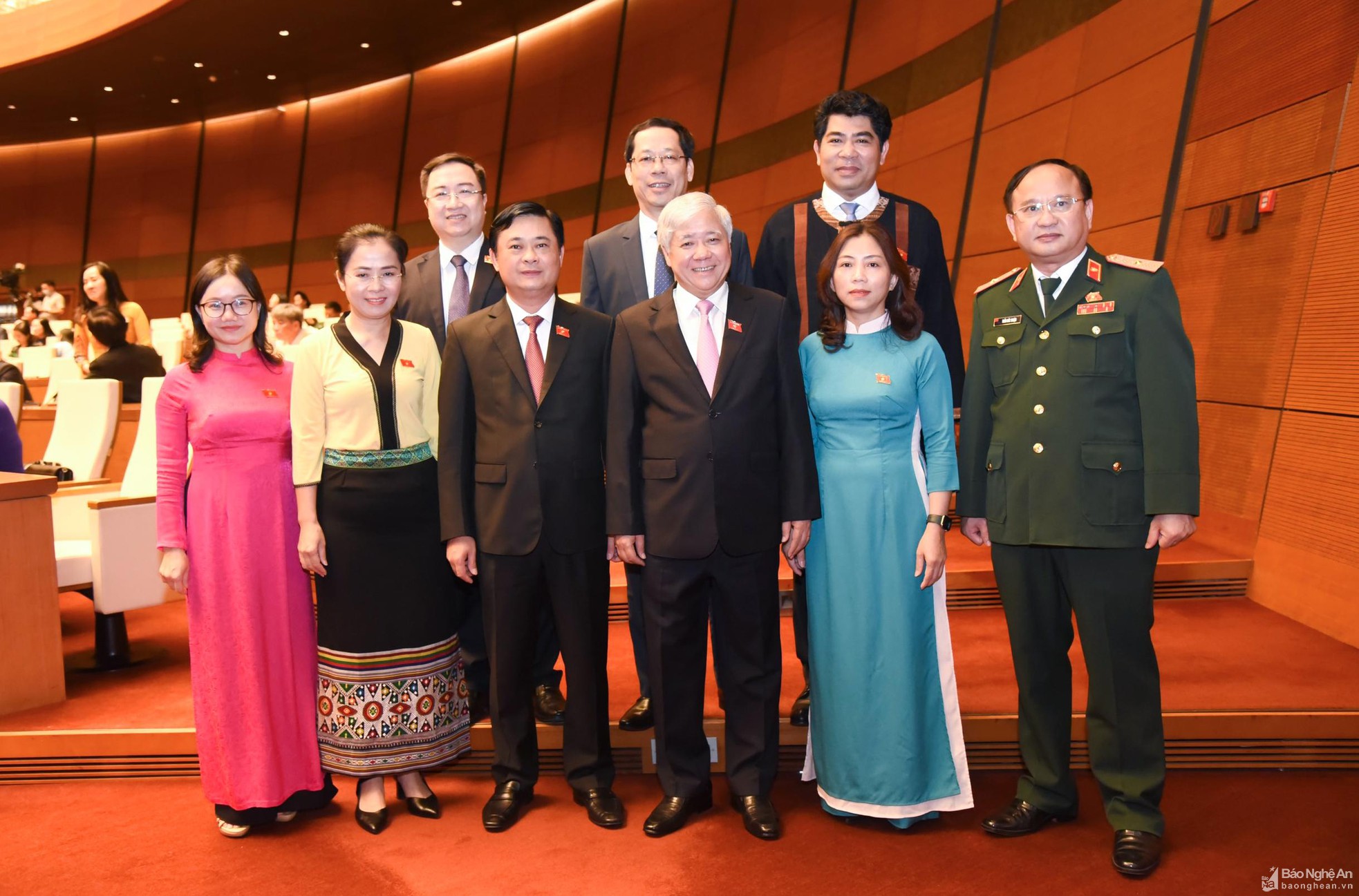 bna-dai-bieu-quoc-hoi-doan-nghe-an-tai-phien-be-mac-ky-hop-thu-3-khoa-xv-anh-quang-khanh-2666.jpg