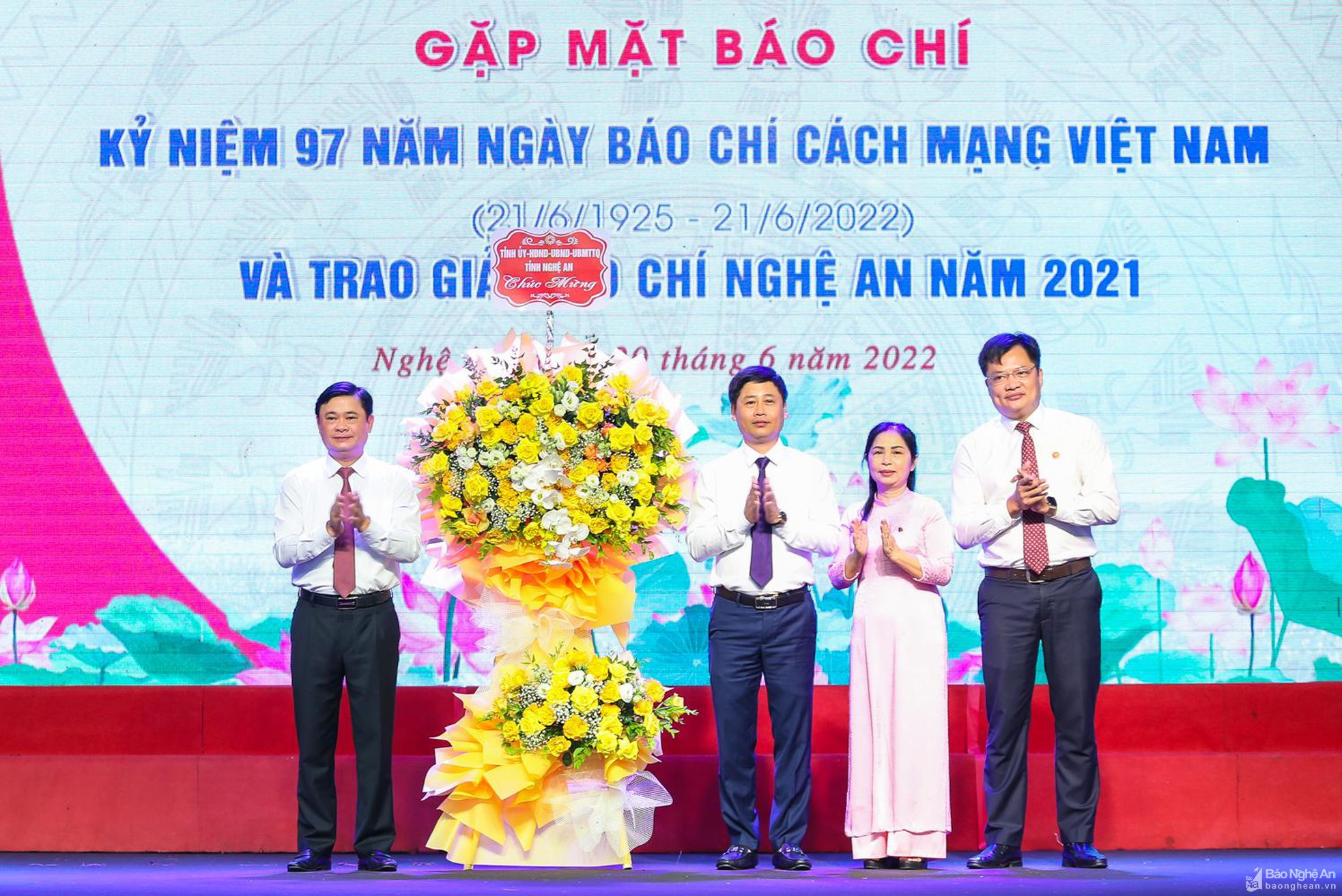 bna-duc-anh-1744-4683--n1.jpg