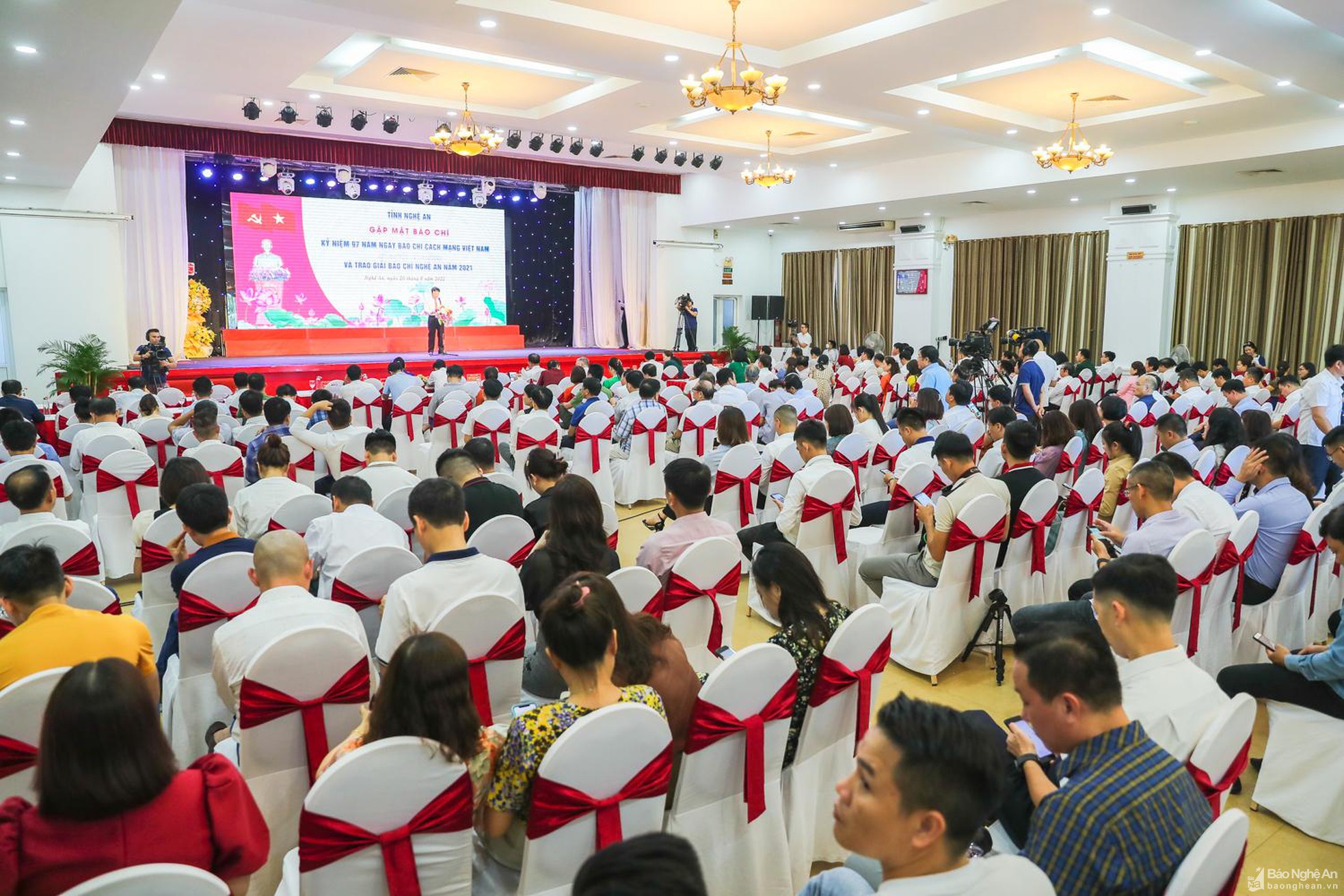 bna-duc-anh-1795-2442.jpg
