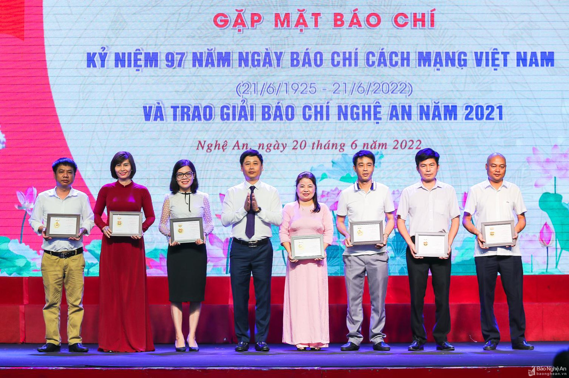 bna-duc-anh-1828-1689.jpg