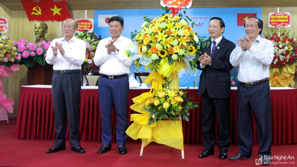 bna-tw-hoi-my-nga-2266.jpg