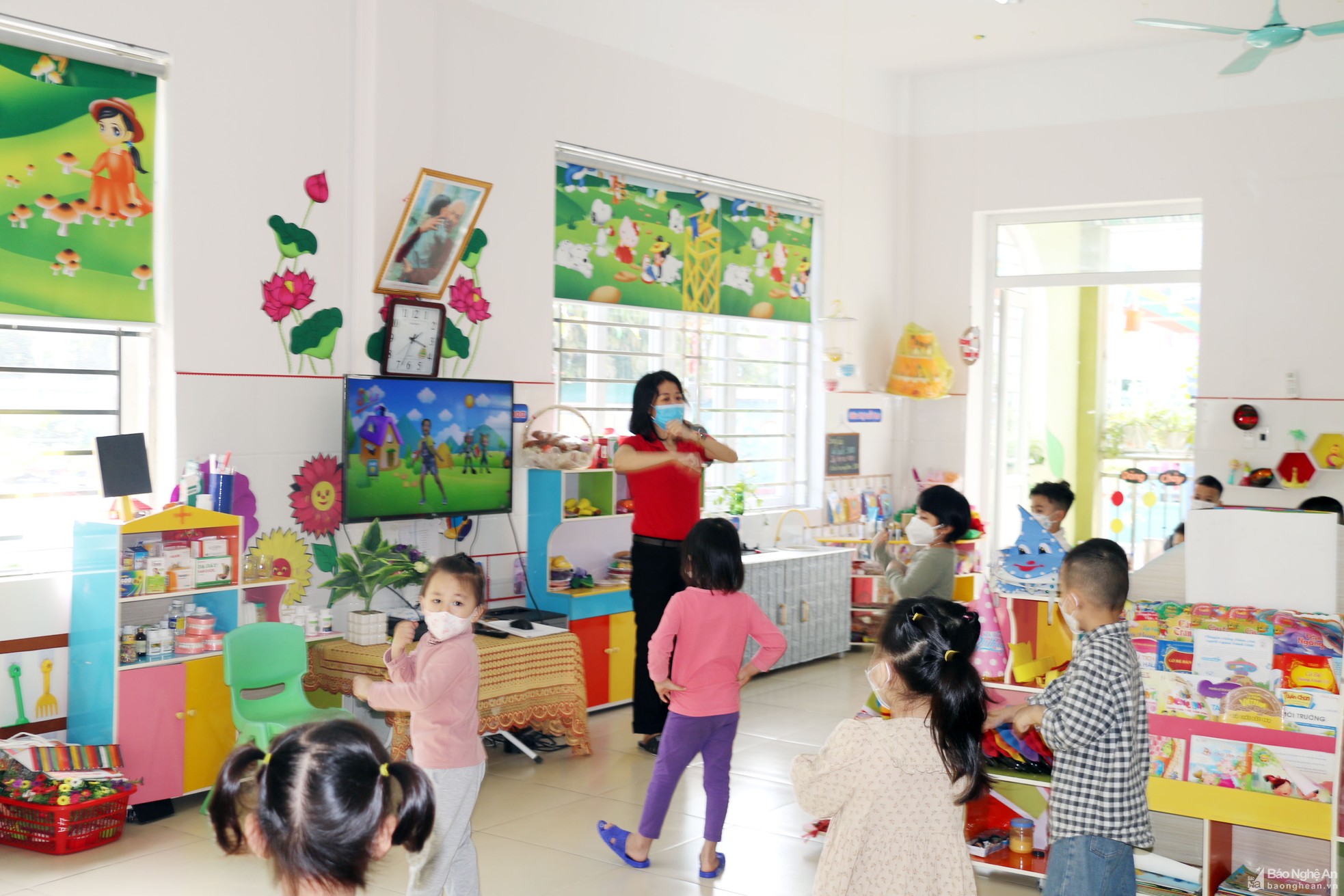bna_gio_hoc_cua_hoc_sinh_mam_non_anh__mh3582615_442022.jpg