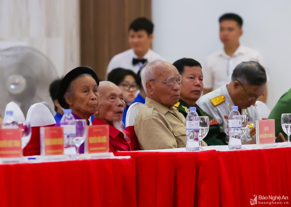 bna-bomevietnamanhhung-17.jpg