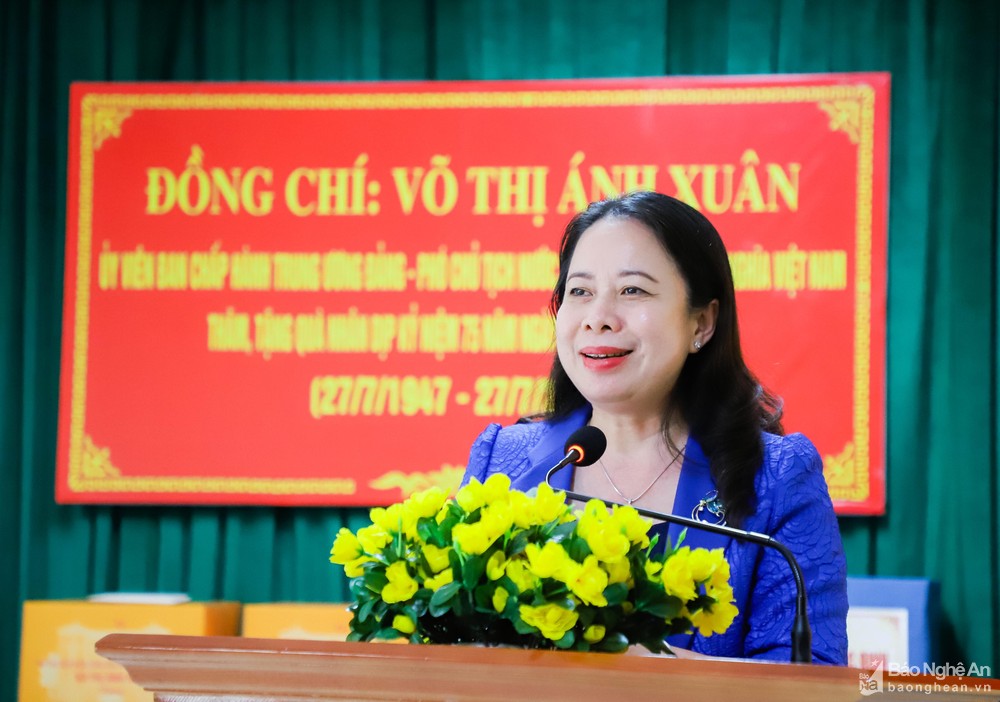 bna-xuan-2112.jpg