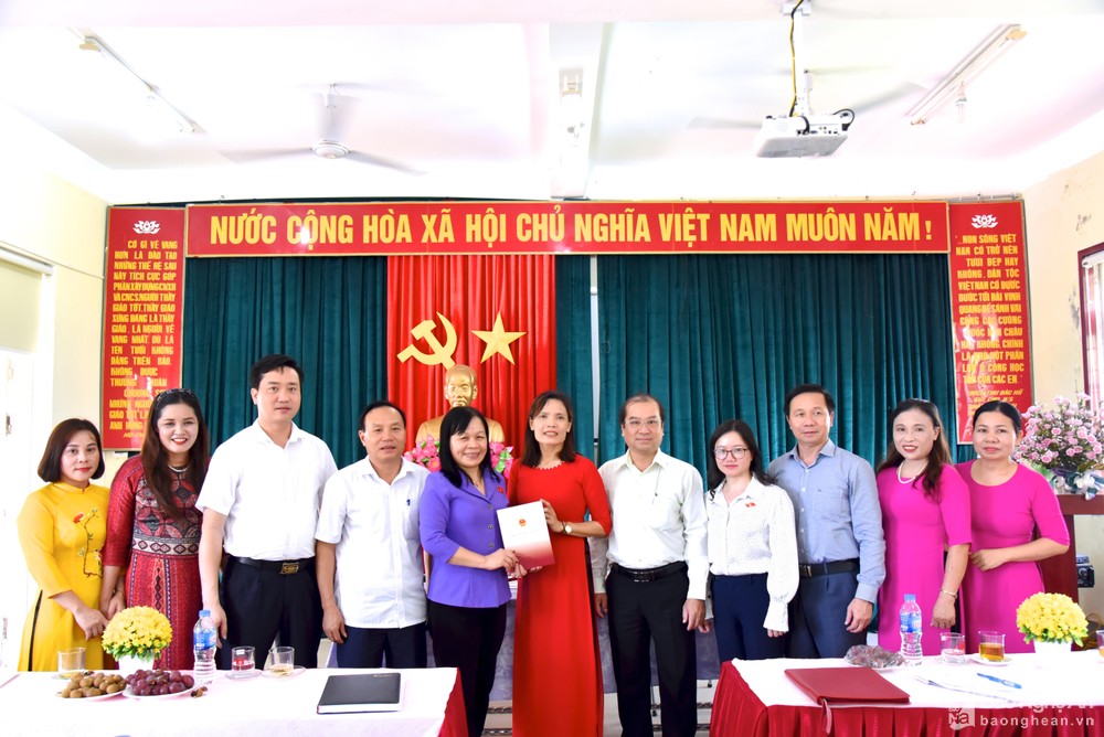 bna-trao-qua-anh-thanh-le-5382.jpg