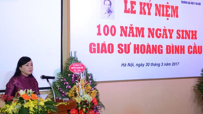 bo-y-te-ky-niem-100-nam-ngay-sinh-co-giao-su-hoang-dinh-cau.jpg