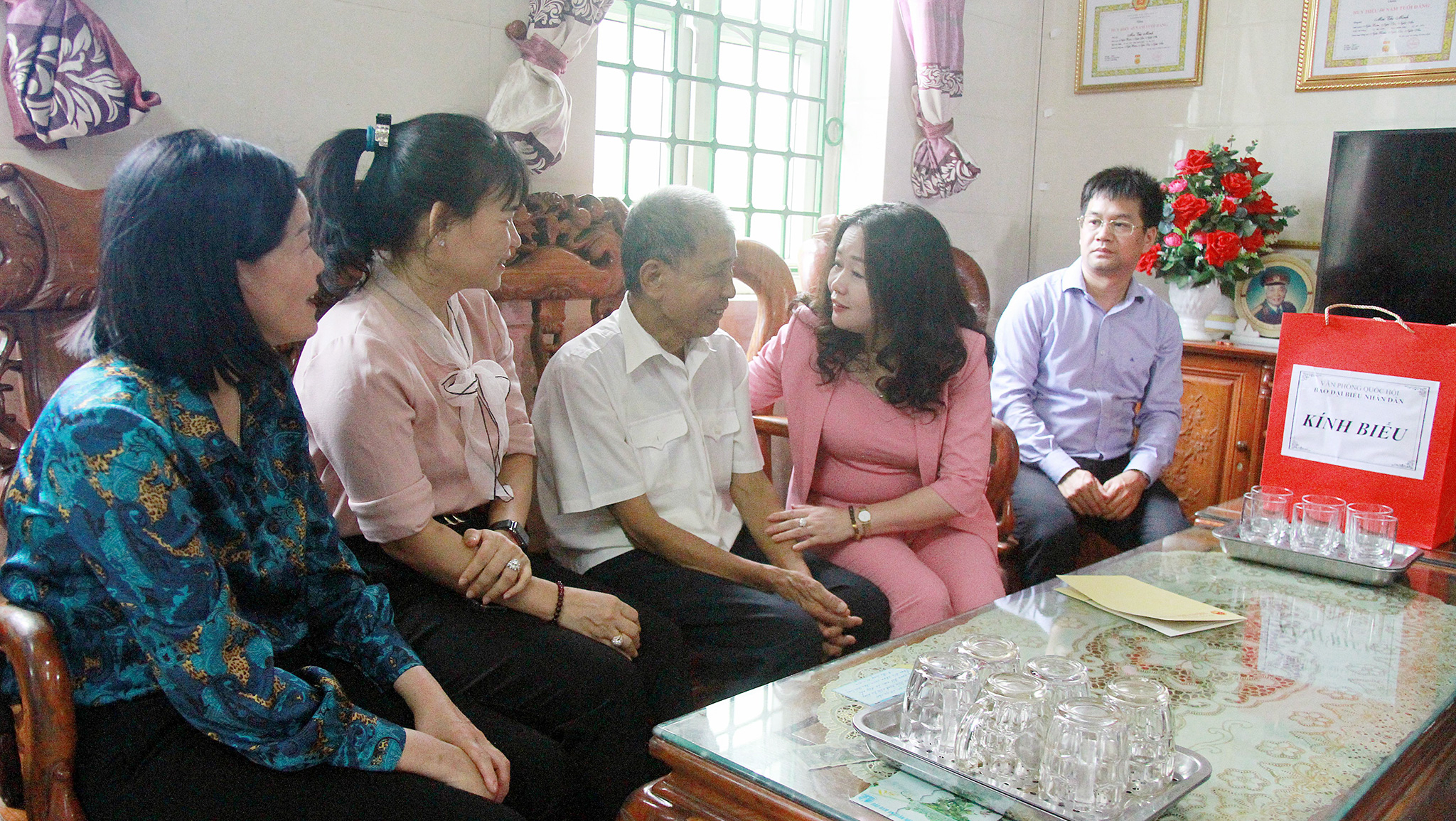 tbt-dang-huong-a7-1658673428674.jpg