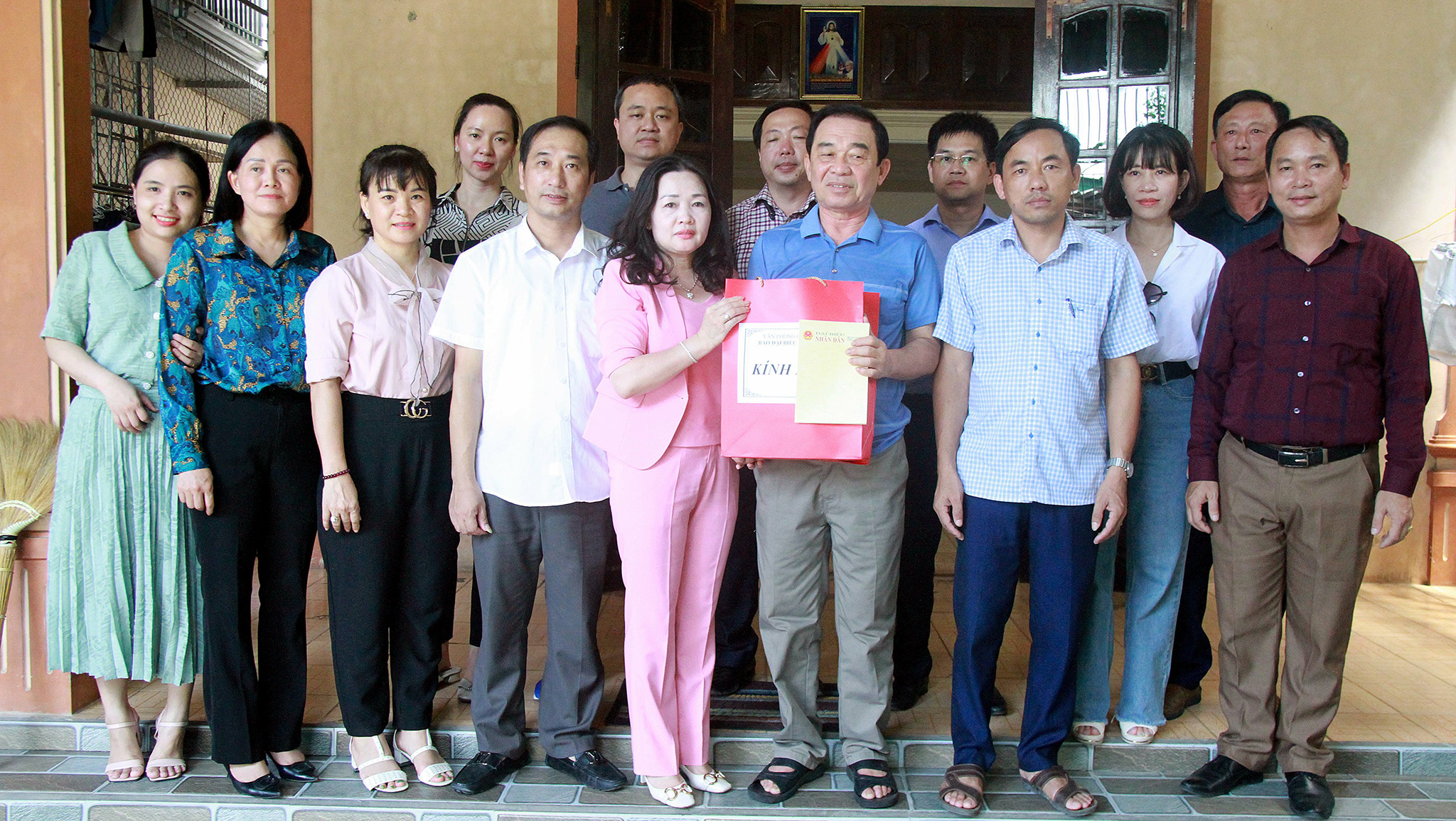 tbt-dang-huong-a8-1658673430463.jpg