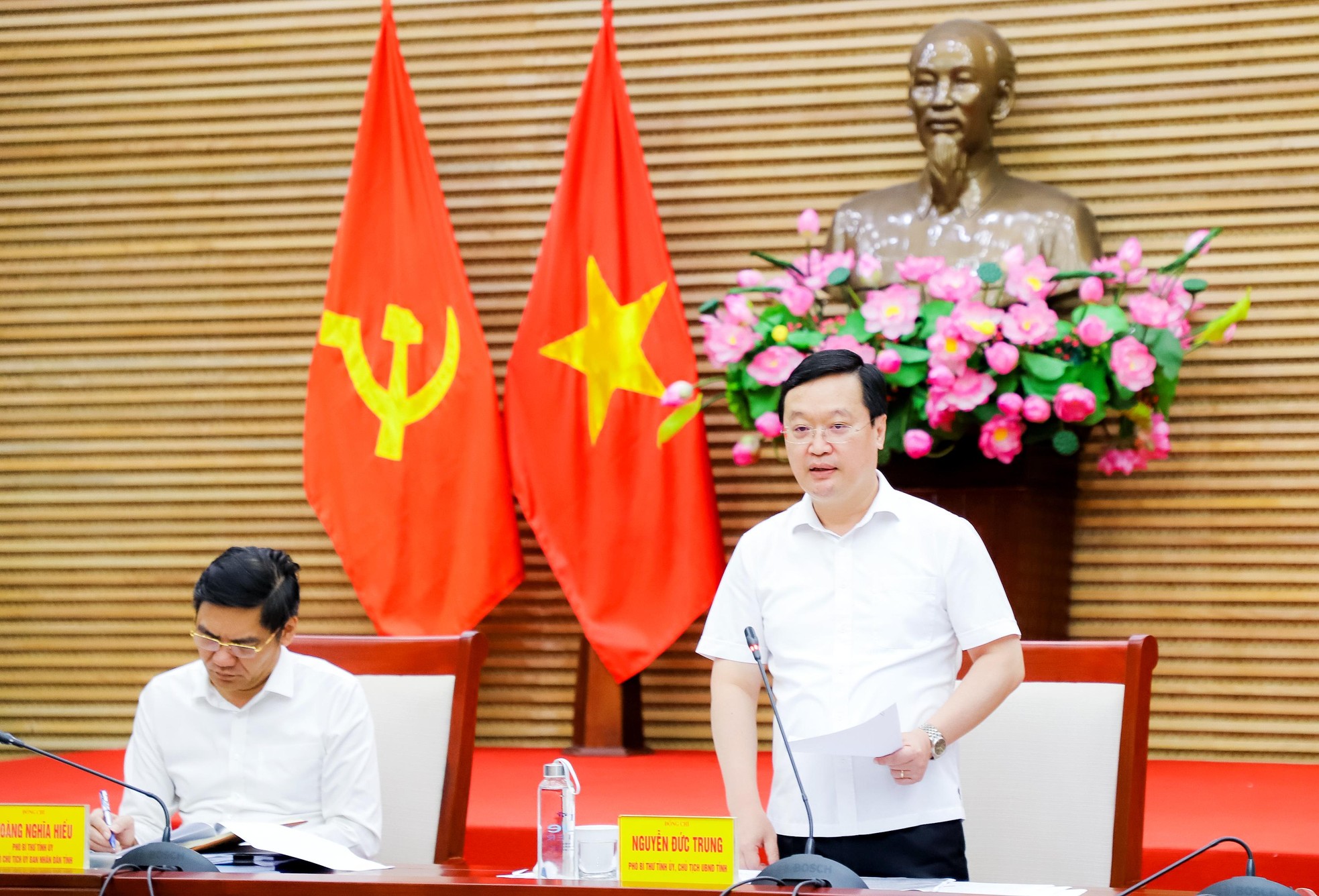 2-dong-chi-nguyen-duc-trung-pho-bi-thu-tinh-uy-chu-tich-ubnd-tinh-ket-luan-phien-hop-7922.jpg