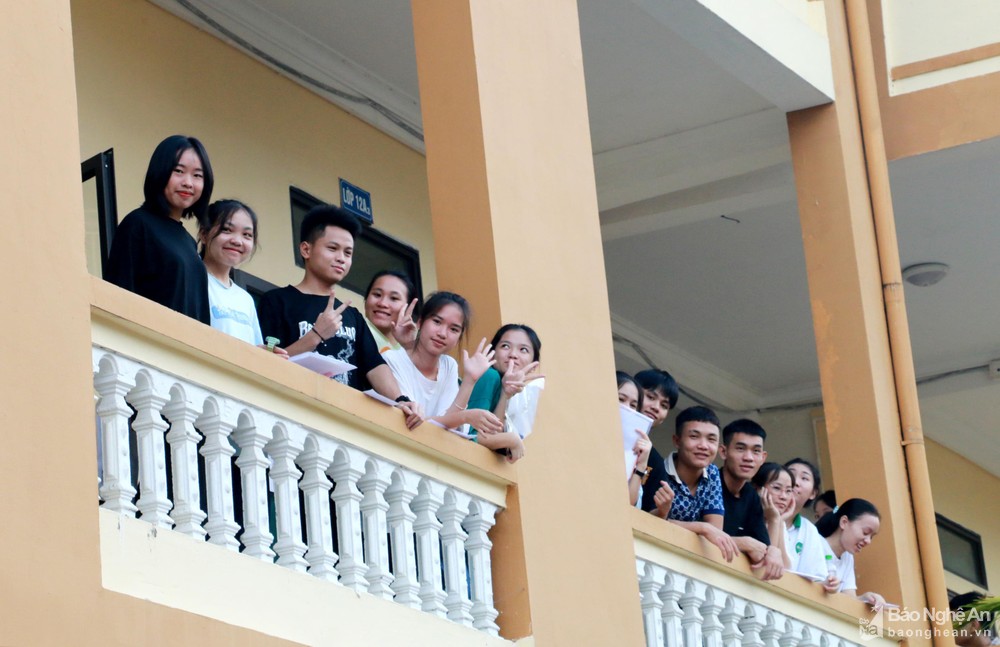 bna-thi-sinh-tham-du-ky-thi-tot-nghiep-thpt-nam-2022-anh-my-ha-4327.jpg