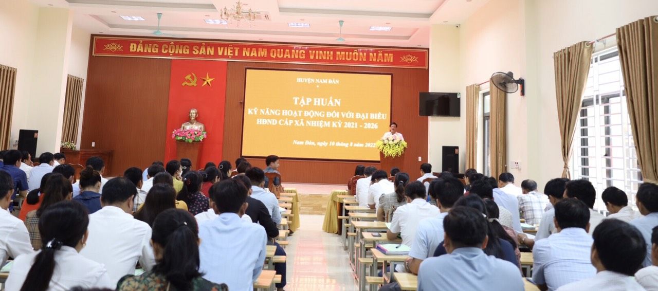 toan-canh-tap-huan-1.jpg
