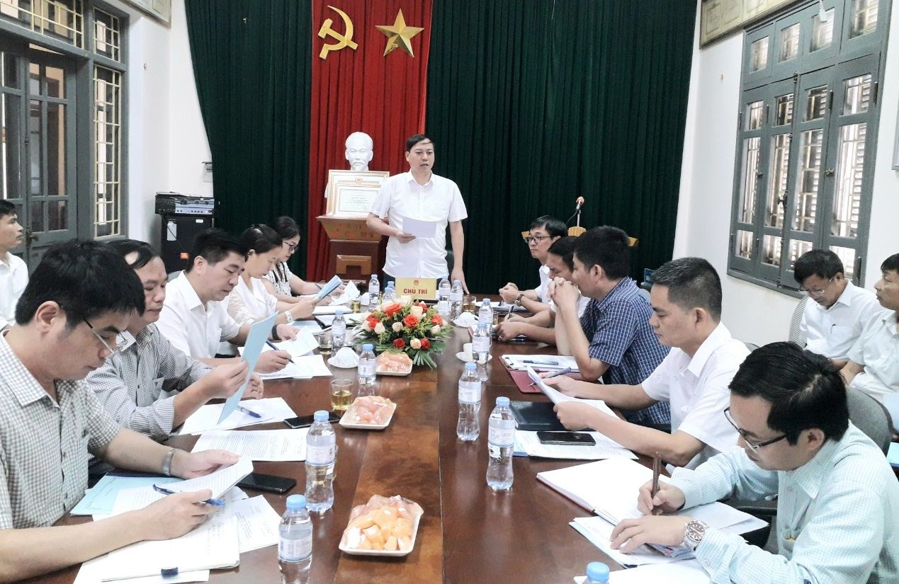 doan-giam-sat-ban-van-hoa---xa-hoi-lam-viec-voi-huyen-tan-ky.jpg