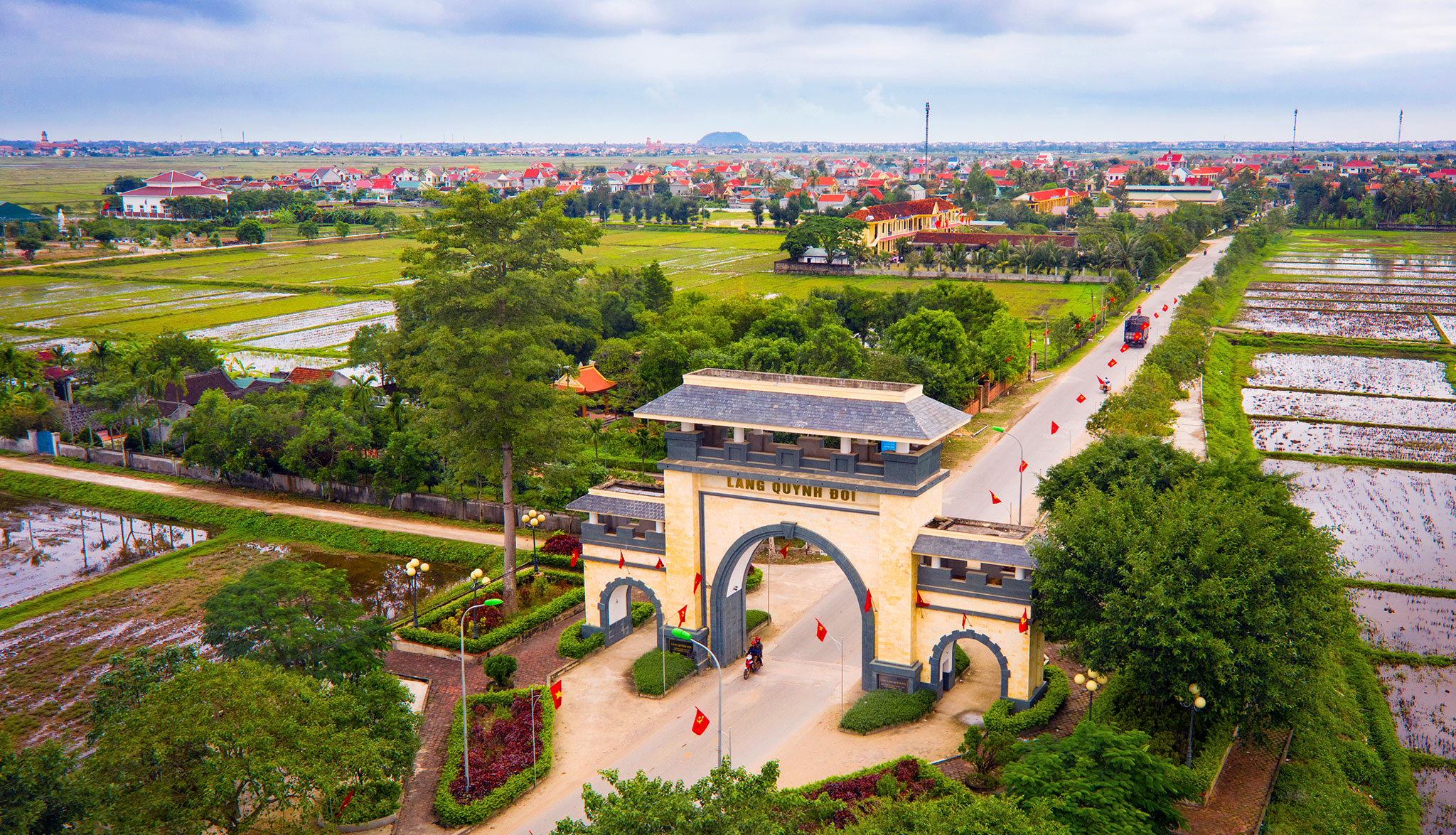 duong-ve-lang-quynh-xa-quynh-doi-quynh-luu-anh-nhat-thanh.jpg