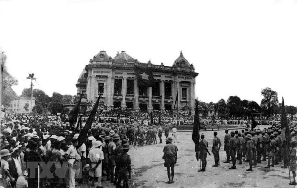 nhung-ngay-thang-tam-soi-suc-o-thu-do-ha-noi-ttxvn-497.jpg
