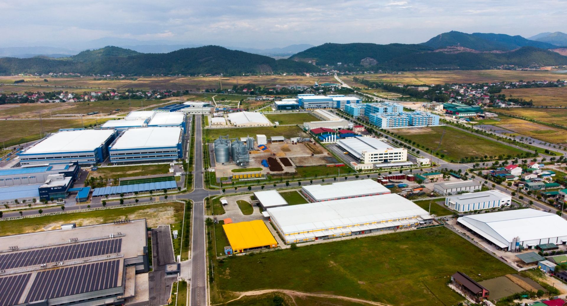 1--toan-canh-kcn-vsip-nghe-an--anh-thanh-cuong.jpg