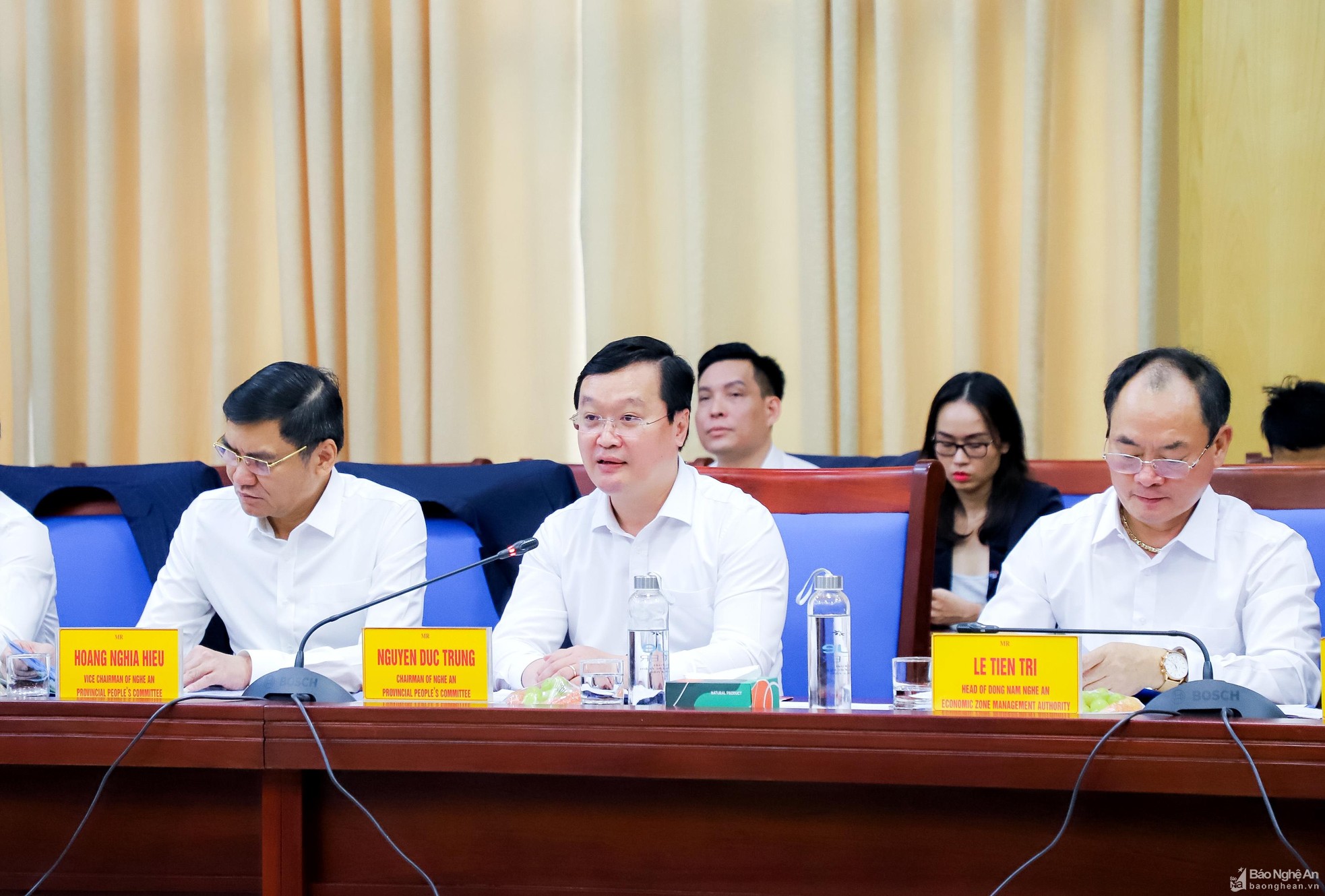 bna-chu-tich-ubnd-tinh-nguyen-duc-trung-phat-bieu-tai-buoi-lam-viec-669.jpg