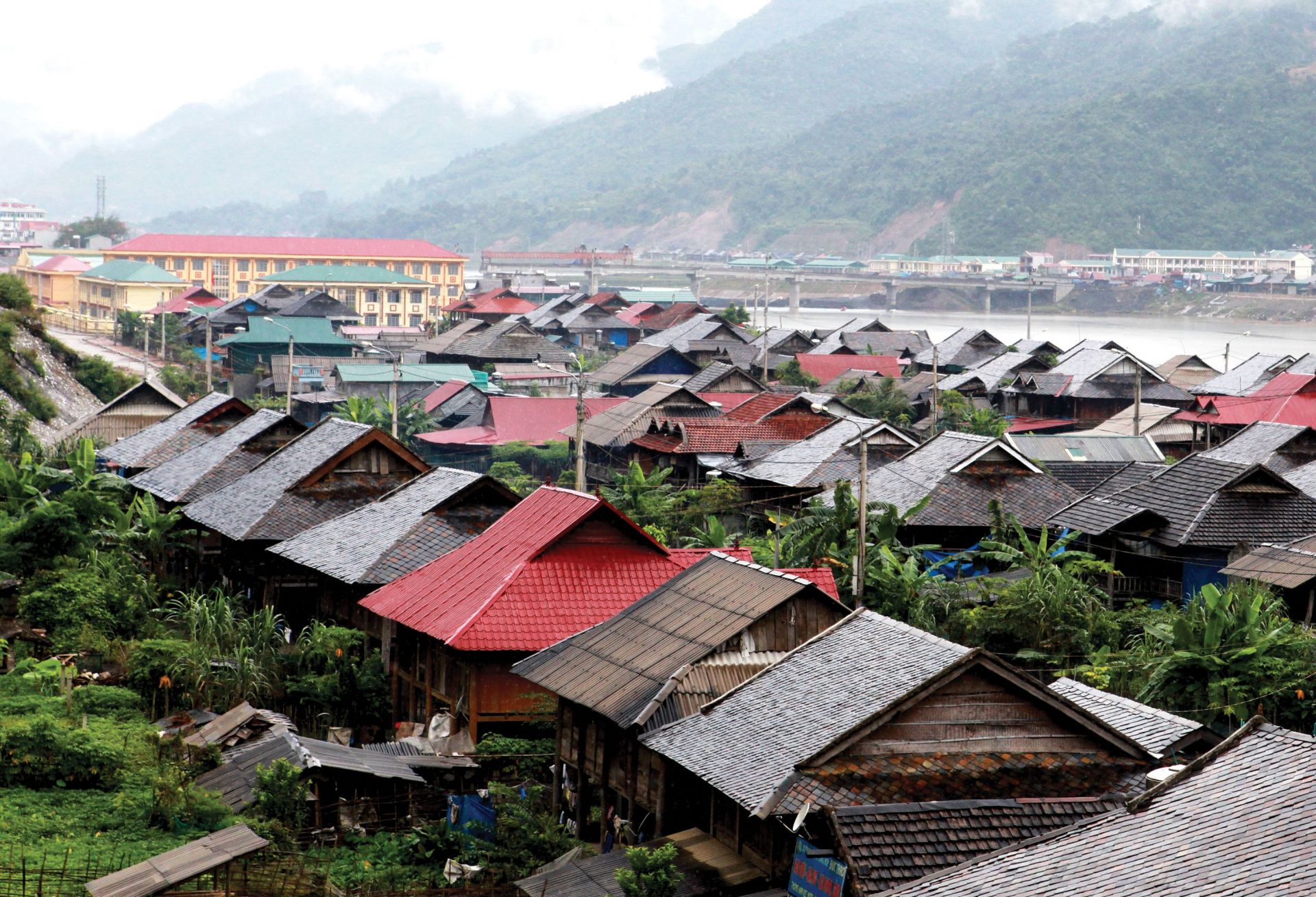 di-dan-tai-dinh-cu.jpg